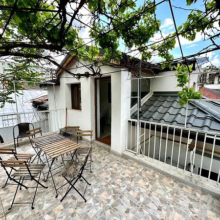 Interbelic House With Courtyard And Terrace Villa Bukarest Eksteriør billede